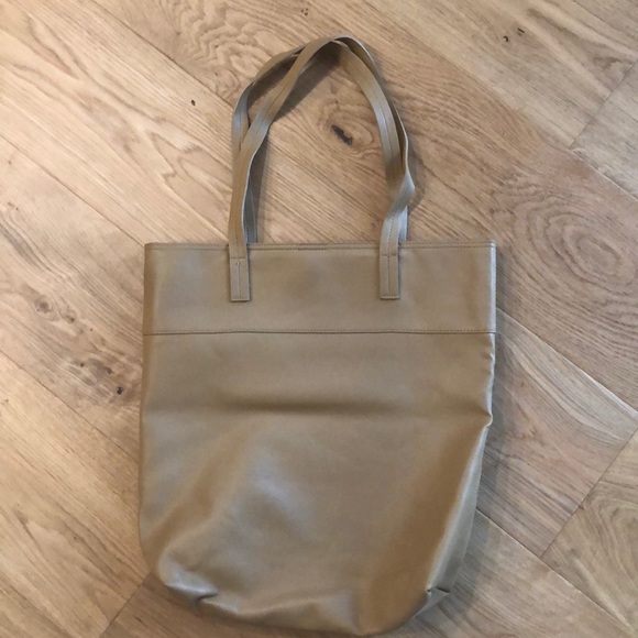 Tan, faux leather bucket purse - Picture 2 of 6